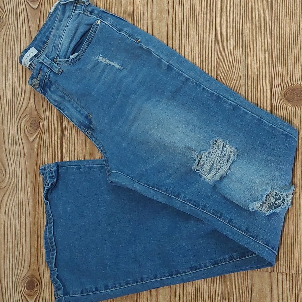 Almost Famous Jeans size 7